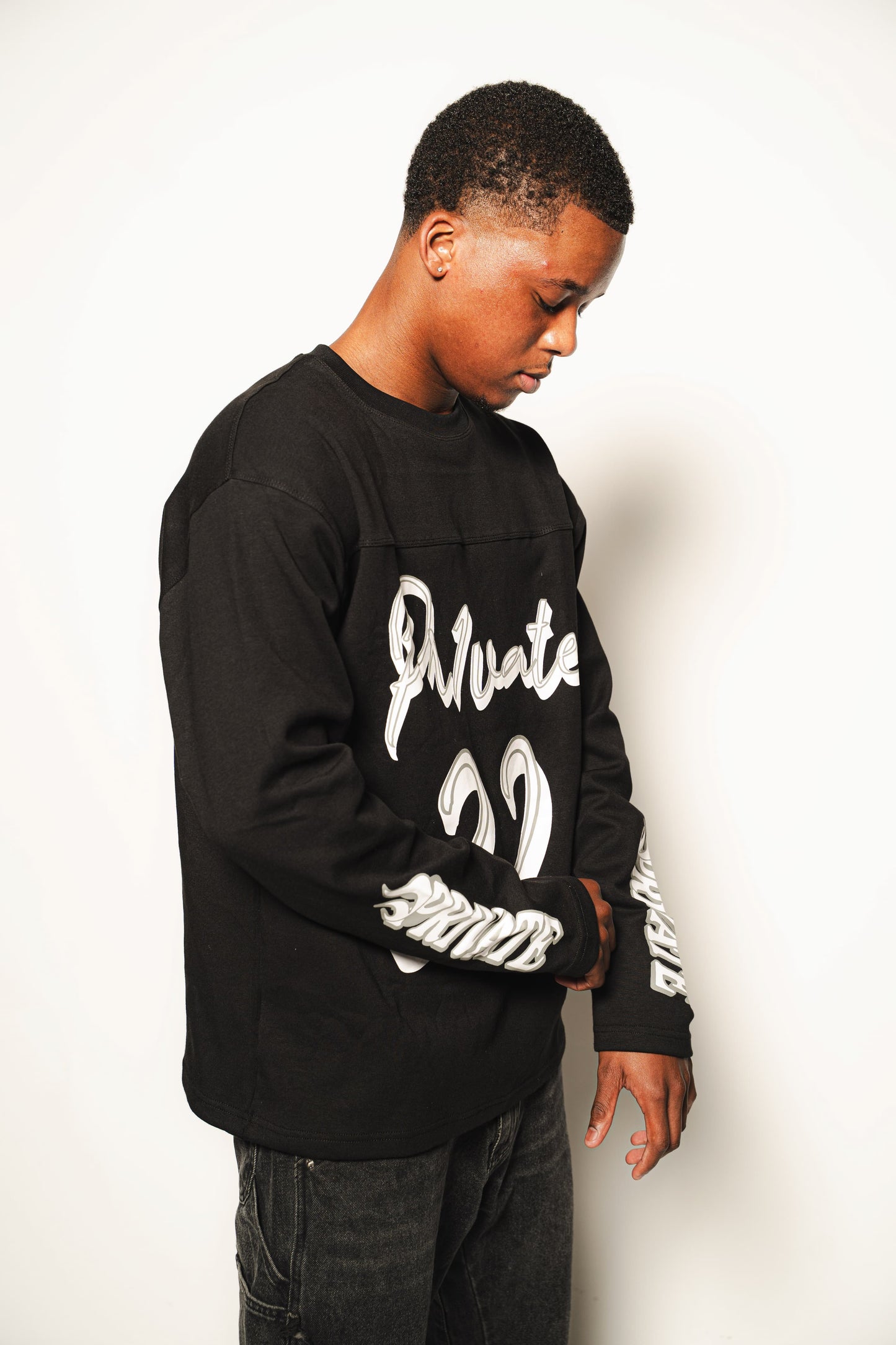 PR1VATE BLACK WITH WHITE LONGSLEEVE 22